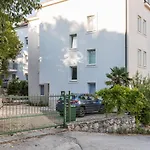 Zigi Apartments