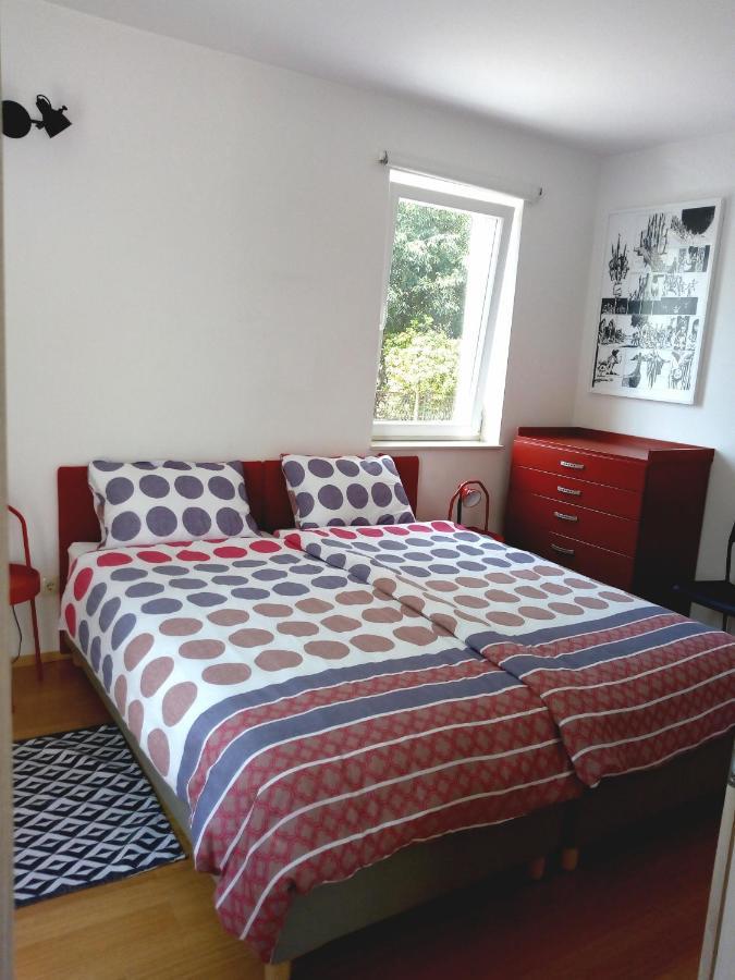 Zigi Apartman *